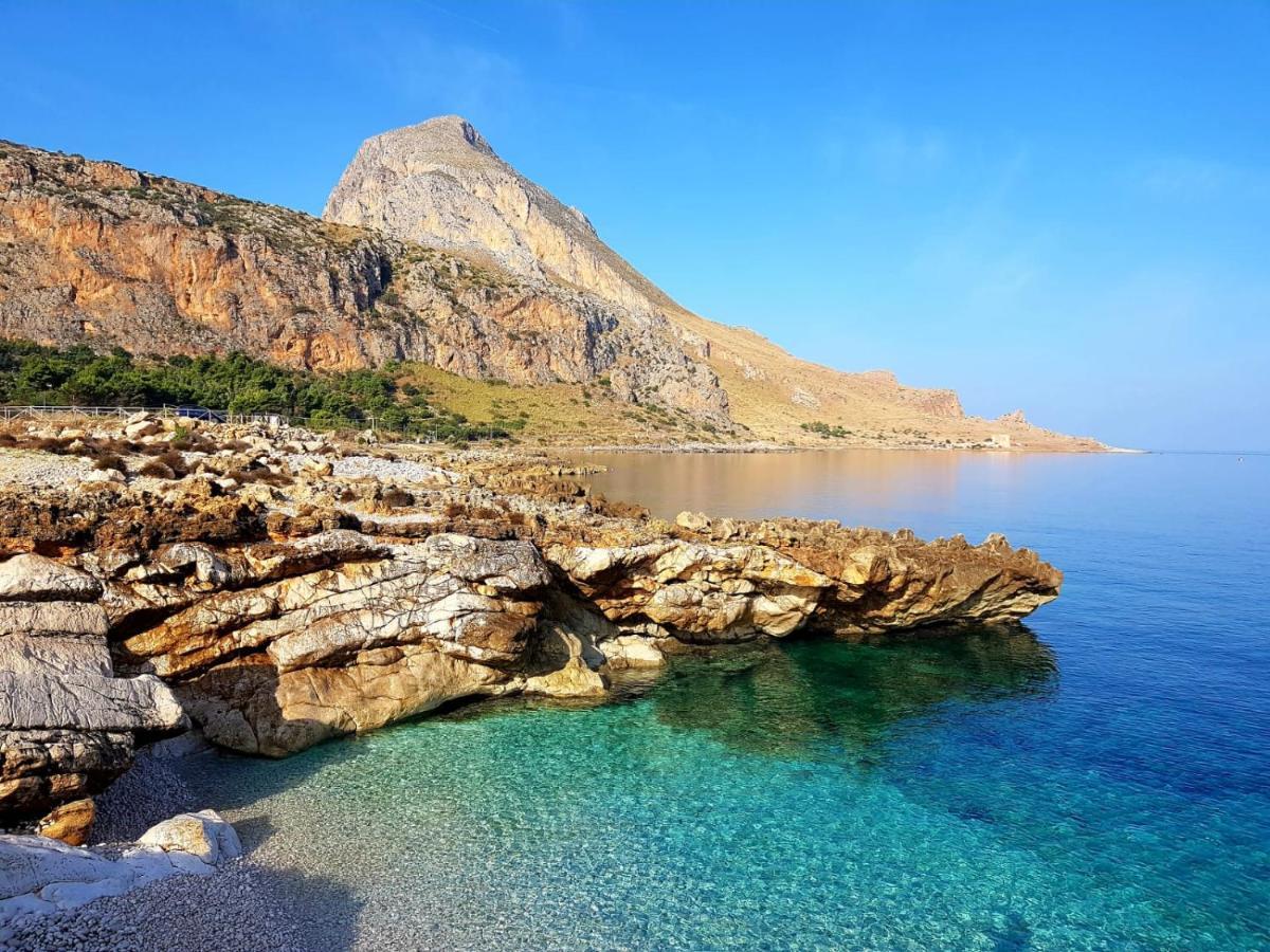 Hotel Cala di Ponente Castelluzzo Esterno foto