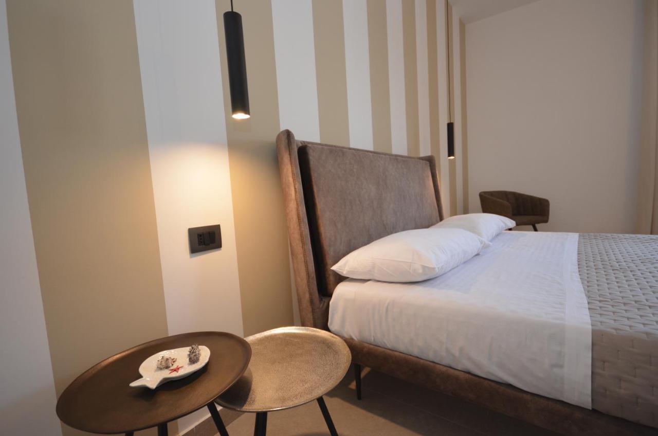 Hotel Cala di Ponente Castelluzzo Esterno foto