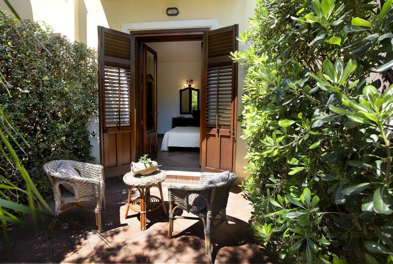 Hotel Cala di Ponente Castelluzzo Esterno foto